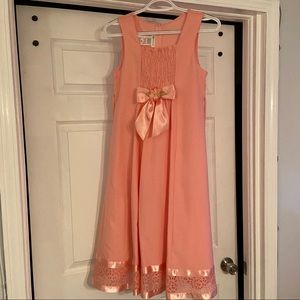 Girls dress